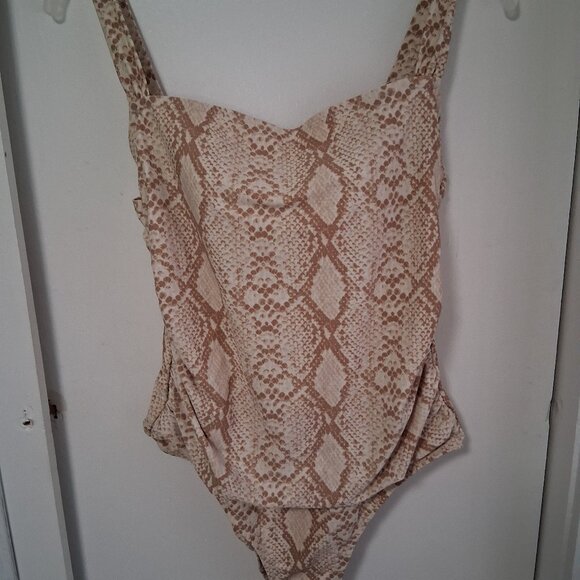 Kona Sol Womens One Piece Swimsuite size 12/14 - Picture 1 of 2